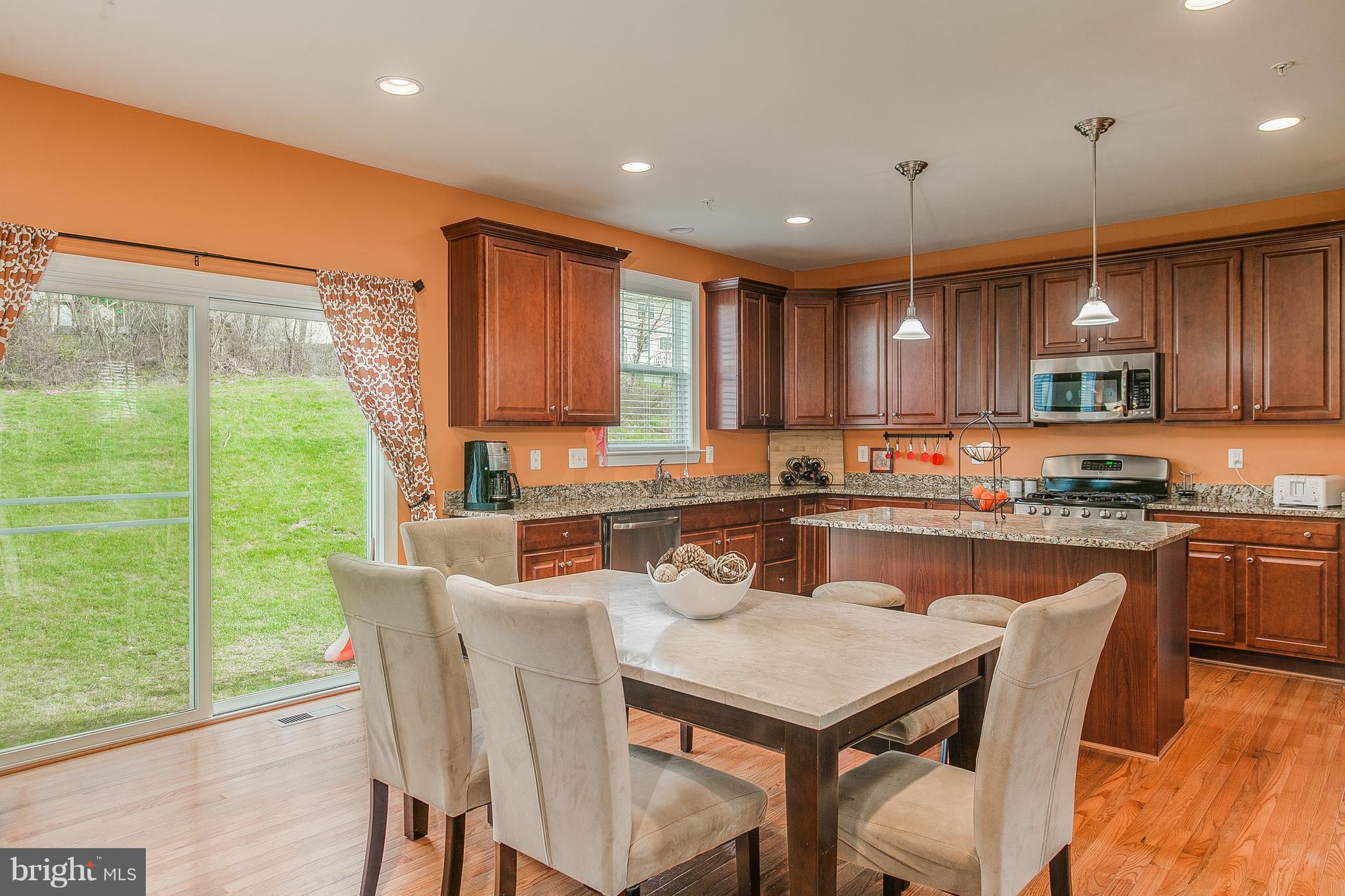 4008 Pennyfields Lock Court Point of Rocks, MD 21777 - Photo 7 of 29 Dining Room