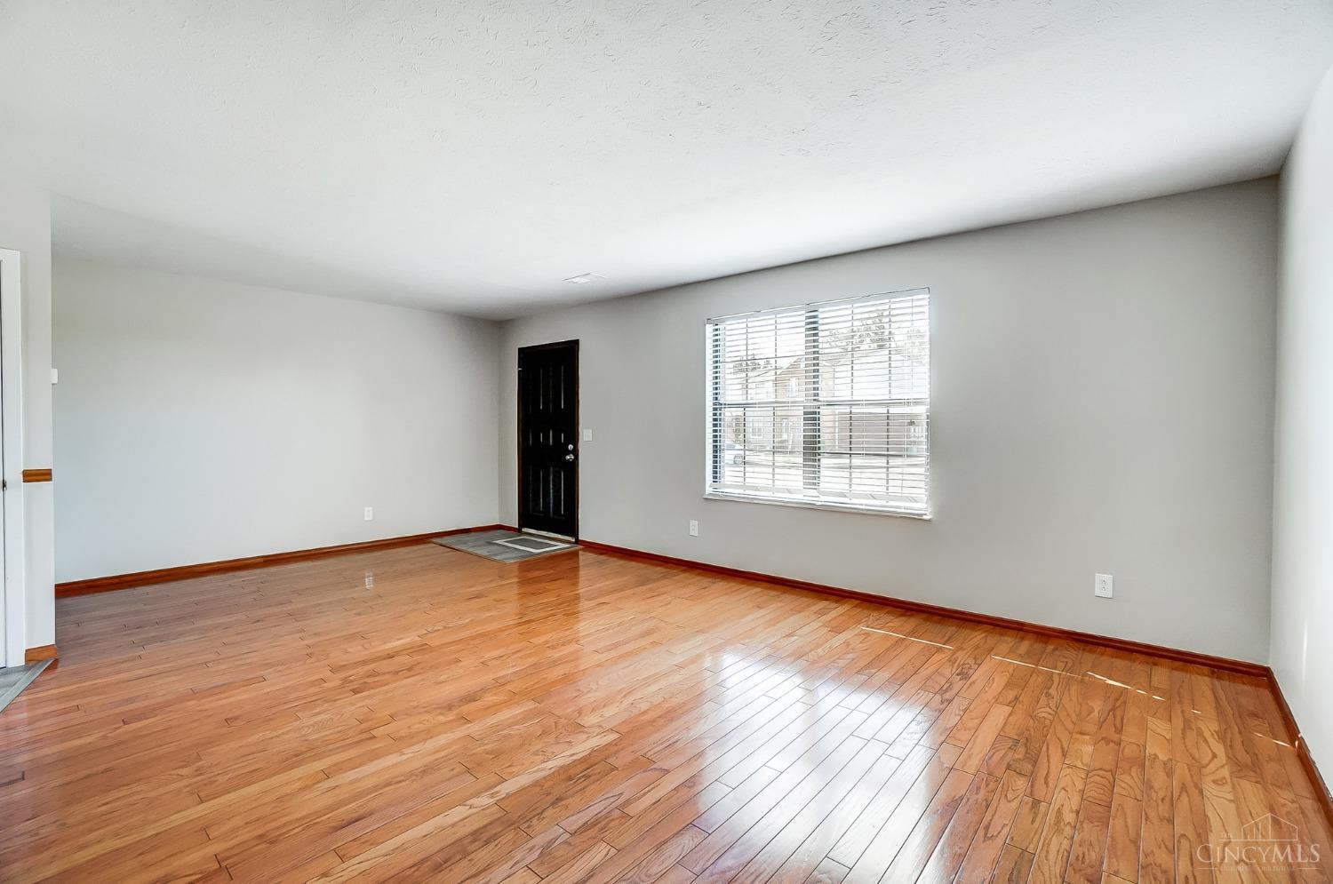 5563 Old Blue Rock Road Cincinnati, OH 45247 - Photo 9 of 48