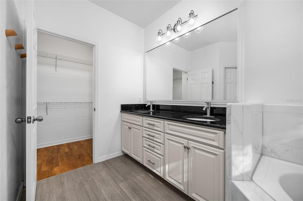 7957 Southwest 77th Avenue Gainesville, FL 32608 - Photo 19 of 50