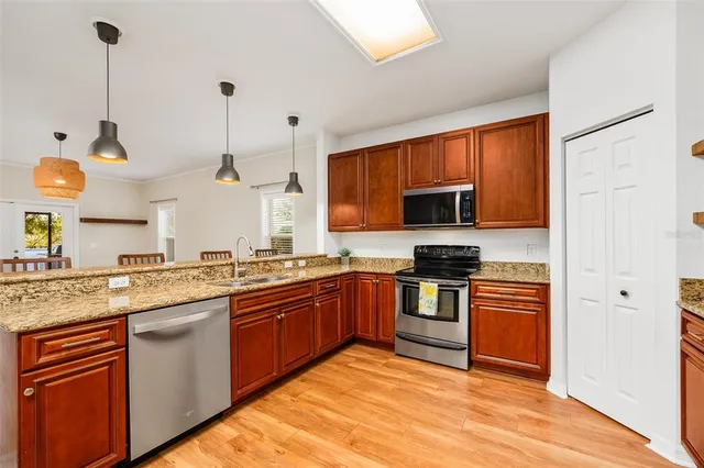 $440,000 | 7957 Southwest 77th Avenue, Gainesville, FL 32608