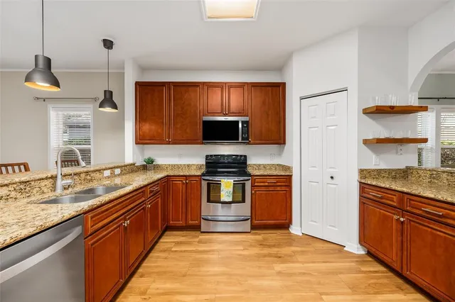 $440,000 | 7957 Southwest 77th Avenue, Gainesville, FL 32608