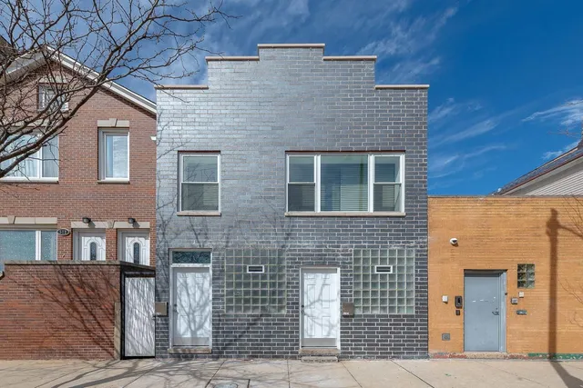 $649,900 | 524 North Ashland Avenue, Chicago, IL 60622