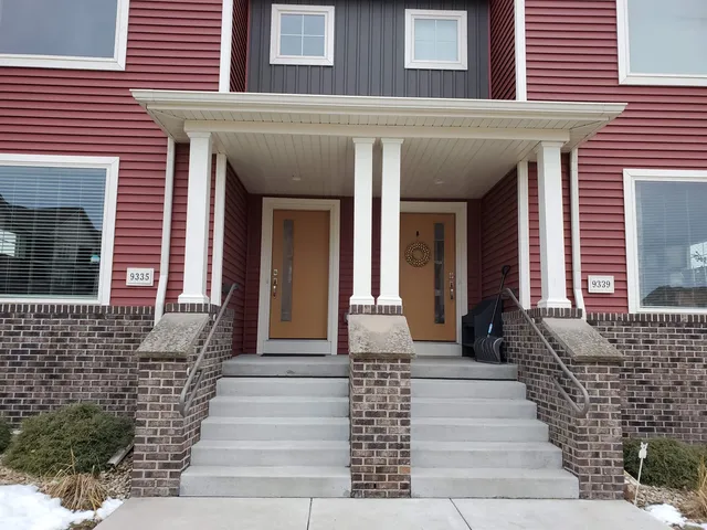 $2,850 | 9335 Silicon Prairie Parkway, Verona, WI 53593