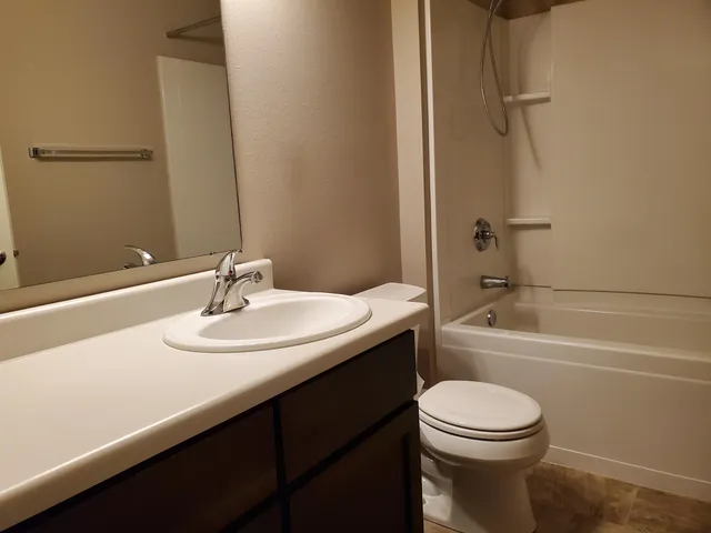 $2,850 | 9335 Silicon Prairie Parkway, Verona, WI 53593