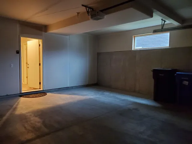 $2,850 | 9335 Silicon Prairie Parkway, Verona, WI 53593