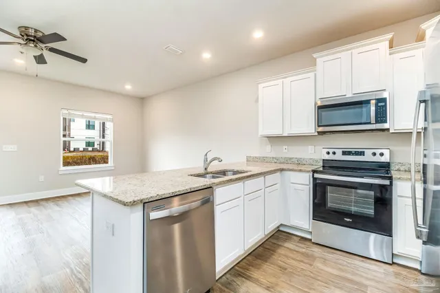 $1,775 | 1528 Farragut Way, Pensacola, FL 32534