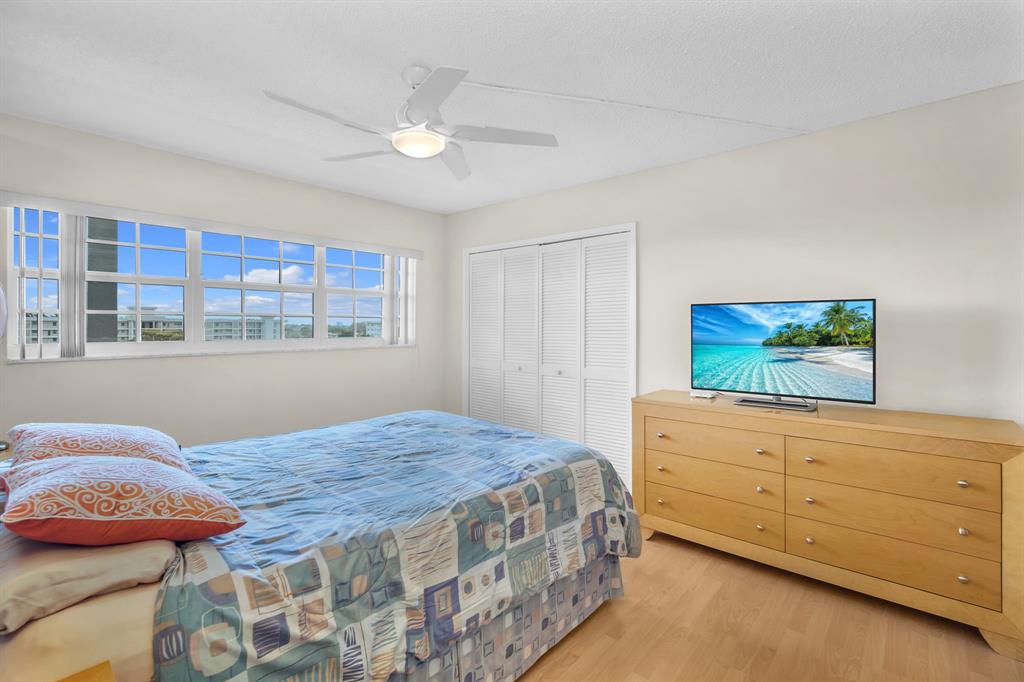 605 Oaks Drive, Unit 907 Pompano Beach, FL 33069 - Photo 16 of 41 Primary Bedroom with Reach-in and Walk-in closets