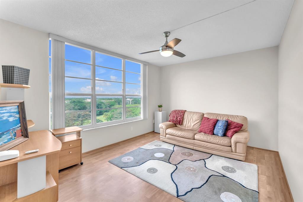 605 Oaks Drive, Unit 907 Pompano Beach, FL 33069 - Photo 21 of 41