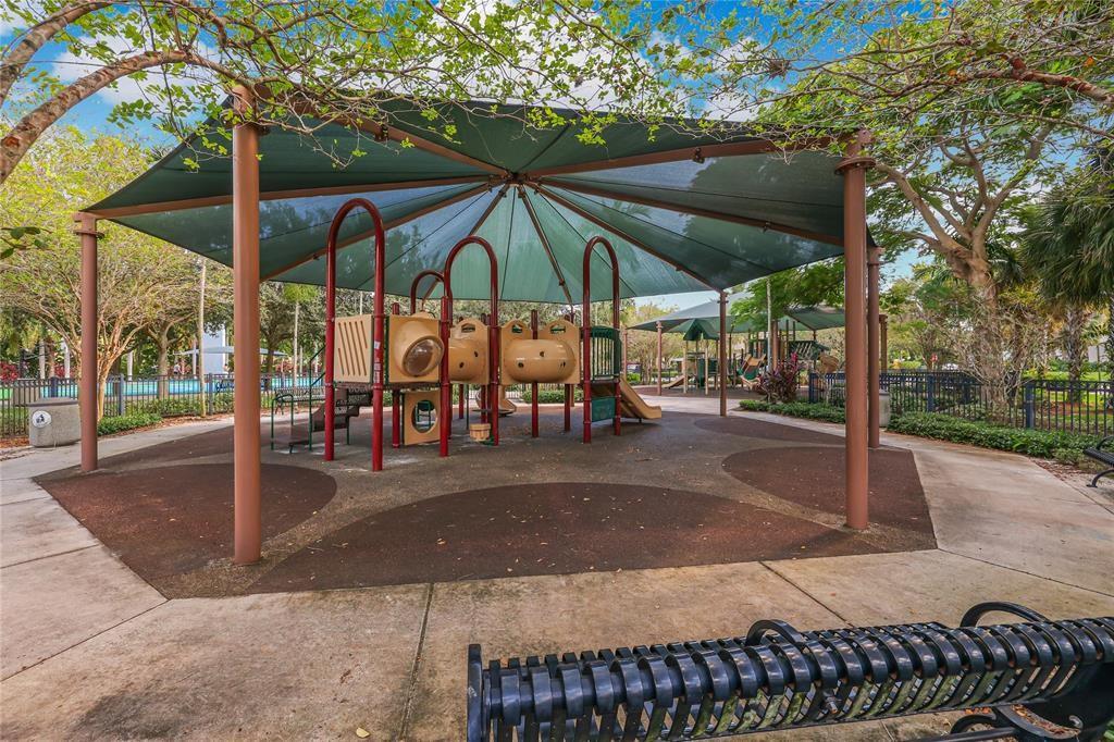 605 Oaks Drive, Unit 907 Pompano Beach, FL 33069 - Photo 38 of 41