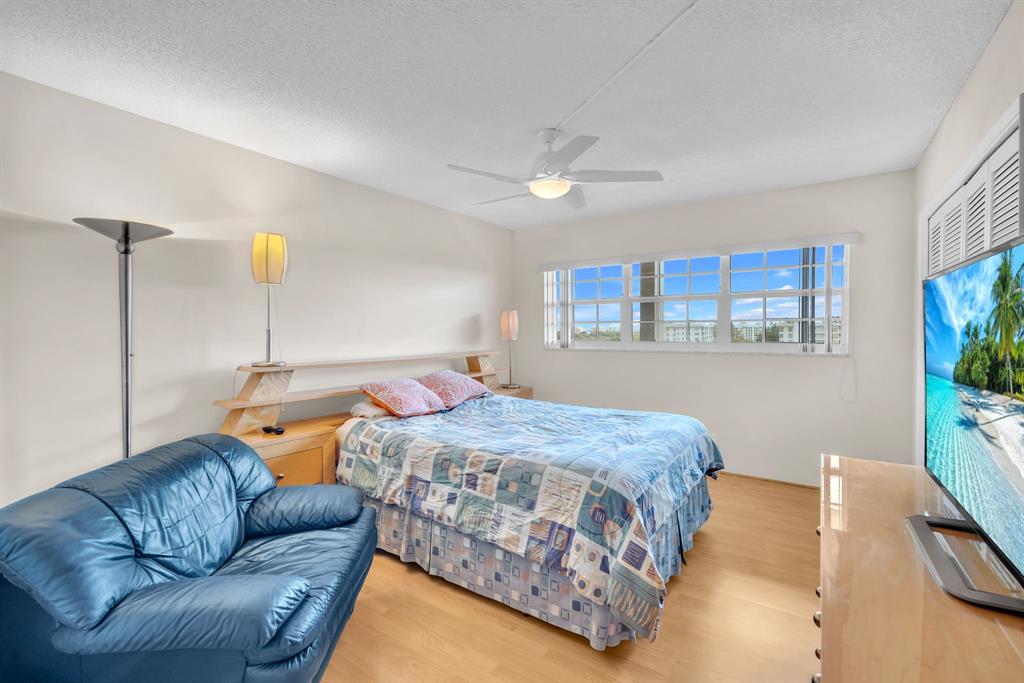 605 Oaks Drive, Unit 907 Pompano Beach, FL 33069 - Photo 7 of 41