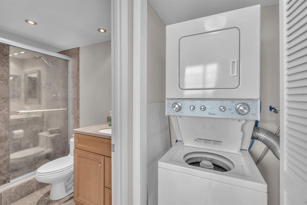 605 Oaks Drive, Unit 907 Pompano Beach, FL 33069 - Photo 10 of 41