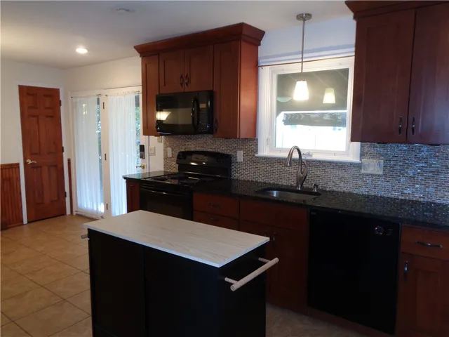 $179,900 | 7 Wilson Street, Corning, NY 14830