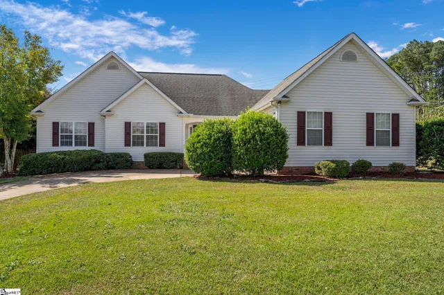 $299,900 | 105 Laurens Court, Anderson, SC 29621