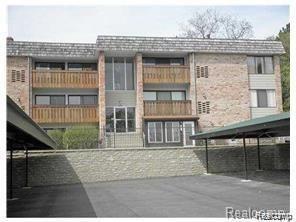 1315 South Maple Road, Unit 305 Ann Arbor, MI 48103 - Photo 1 of 14