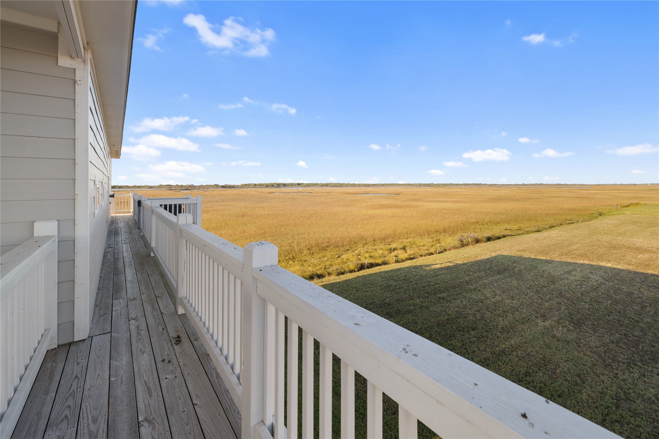 1286 Lagoon Drive Crystal Beach, TX 77650 - Photo 3 of 45 a view of outdoor space and ocean