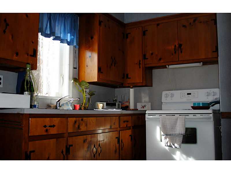 1542 Main Road Tiverton, RI 02878 - Photo 18 of 21 Kitchen. 2nd Fl