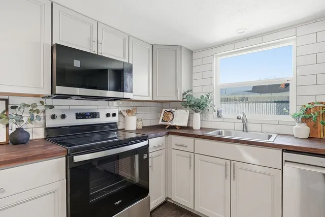 $280,000 | 2804 East Rowan Avenue, Spokane, WA 99217