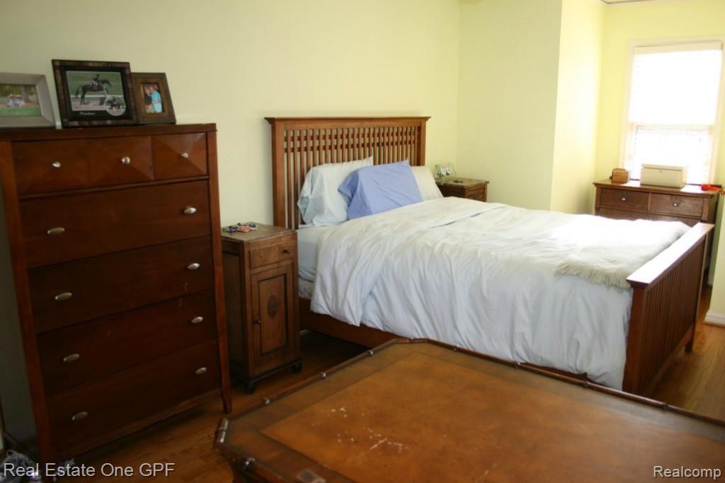 1161 Whittier Road Grosse Pointe, MI 48230 - Photo 11 of 15 11 IMG_1064.jpg