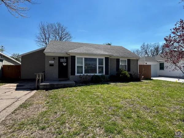 $199,950 | 3805 Southwest 12th Street, Topeka, KS 66604