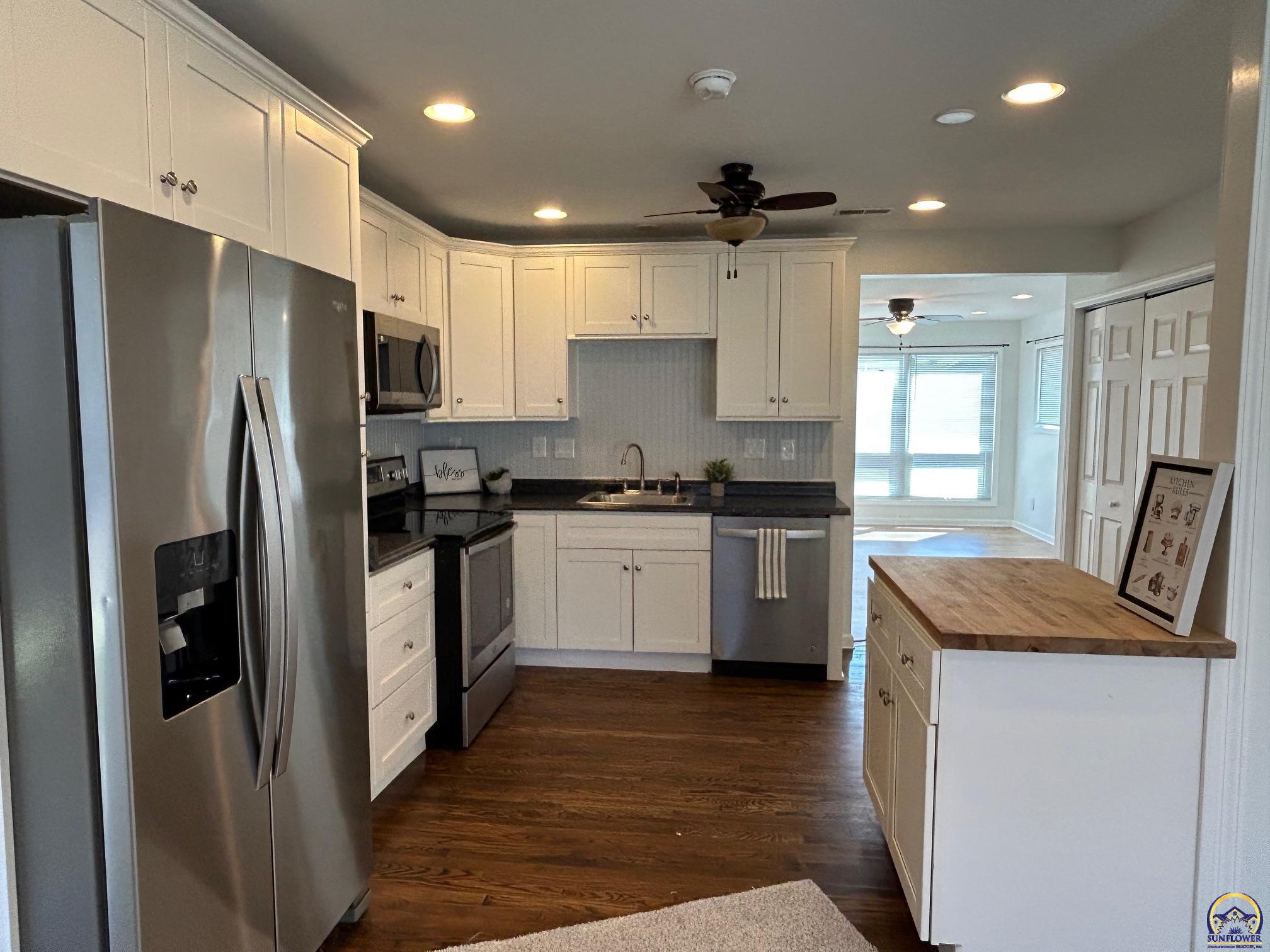 3805 Southwest 12th Street Topeka, KS 66604 - Photo 4 of 16