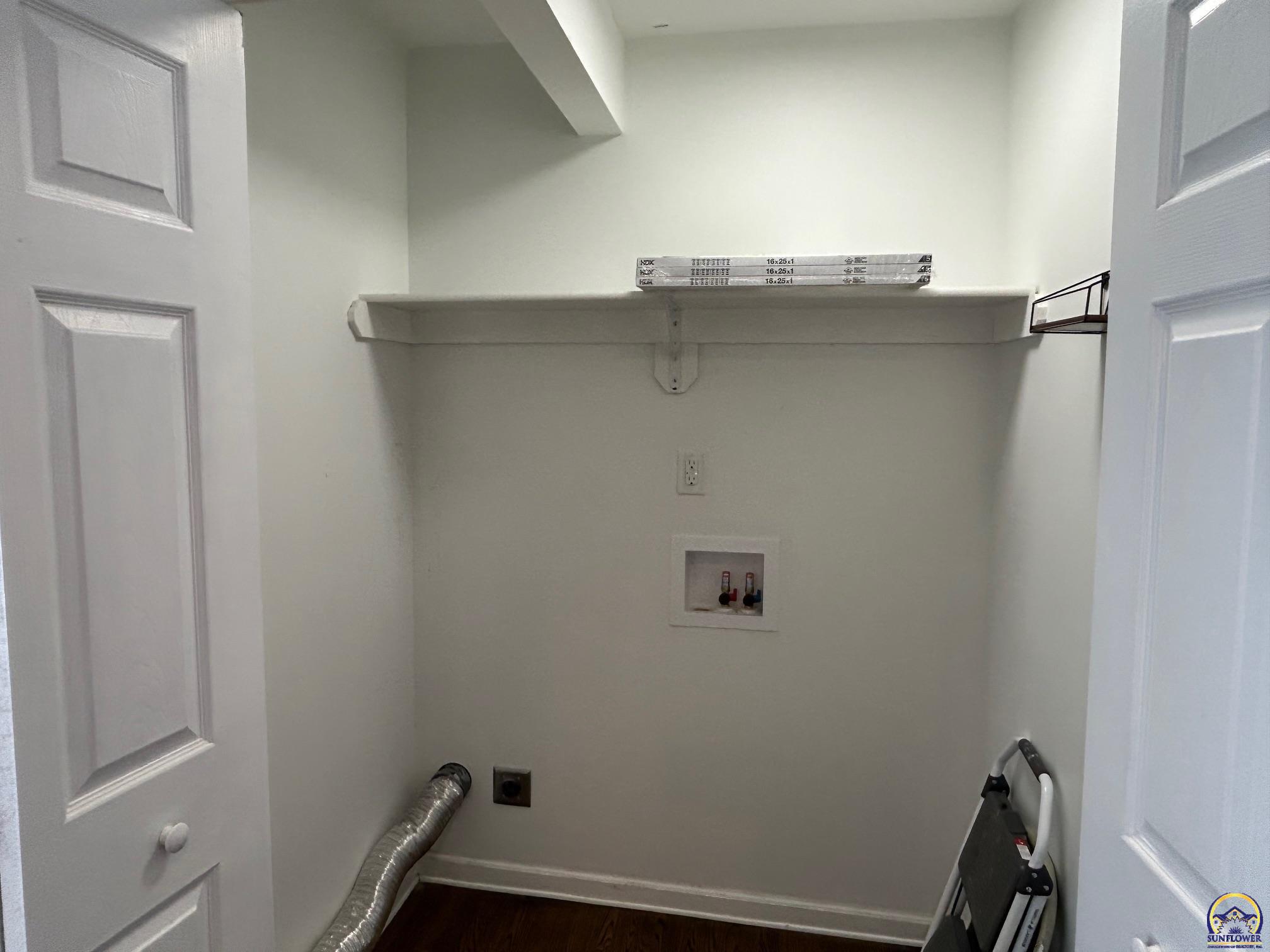 3805 Southwest 12th Street Topeka, KS 66604 - Photo 6 of 16