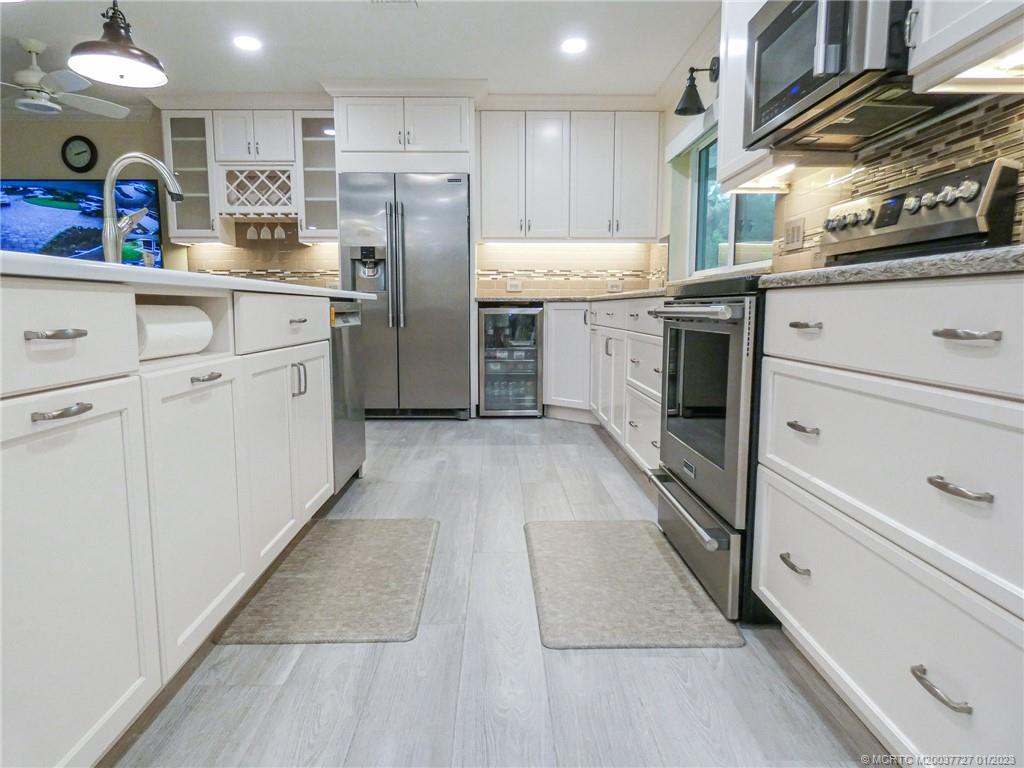 308 Southwest Ridge Lane Stuart, FL 34994 - Photo 16 of 43 Gallery Image 16