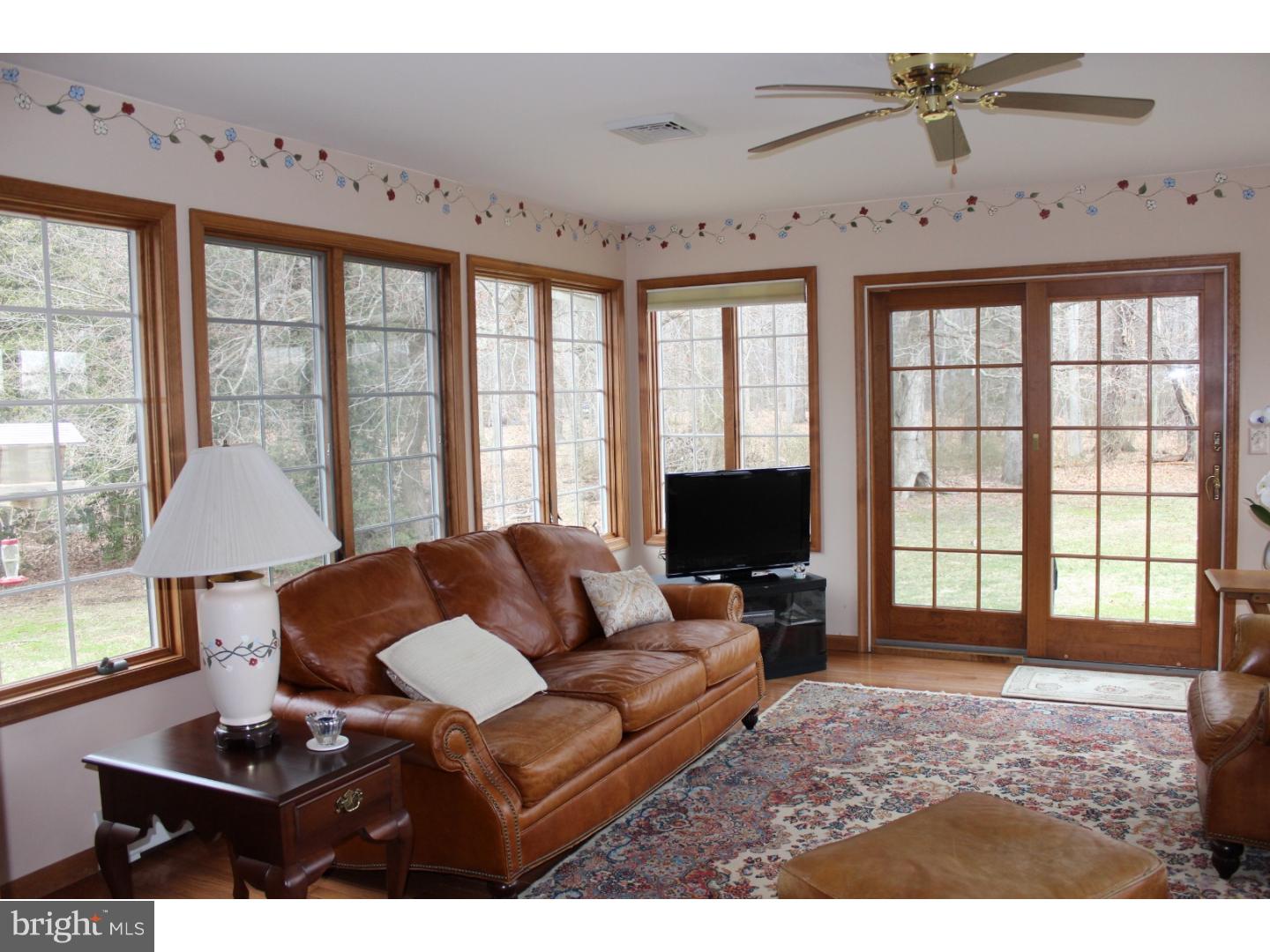 83 Hackett Road Woodstown, NJ 08098 - Photo 6 of 23 Family Room
