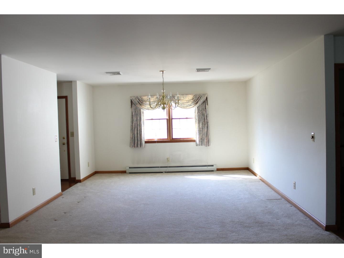 83 Hackett Road Woodstown, NJ 08098 - Photo 8 of 23 Dining Room