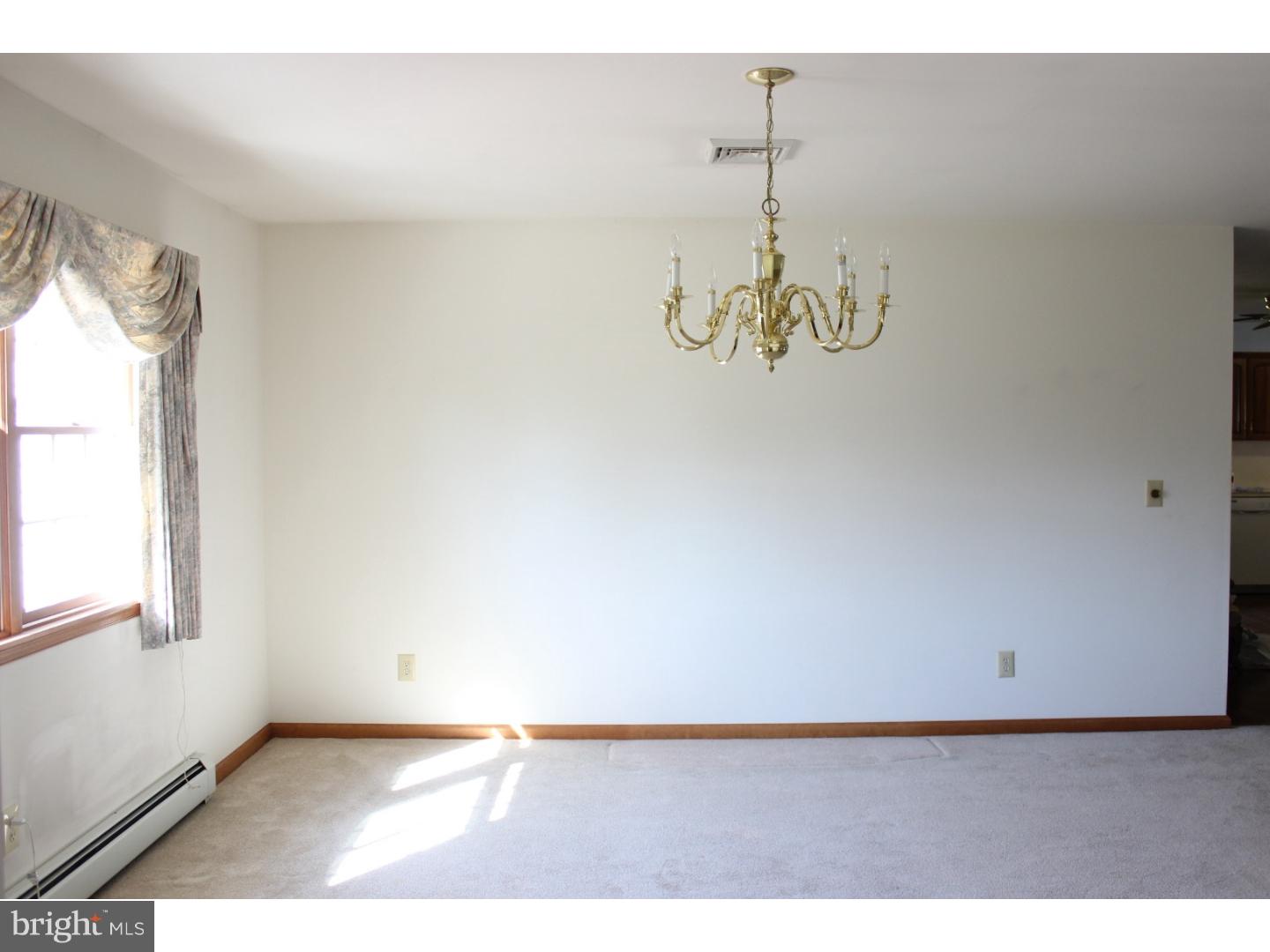 83 Hackett Road Woodstown, NJ 08098 - Photo 9 of 23 Dining Room