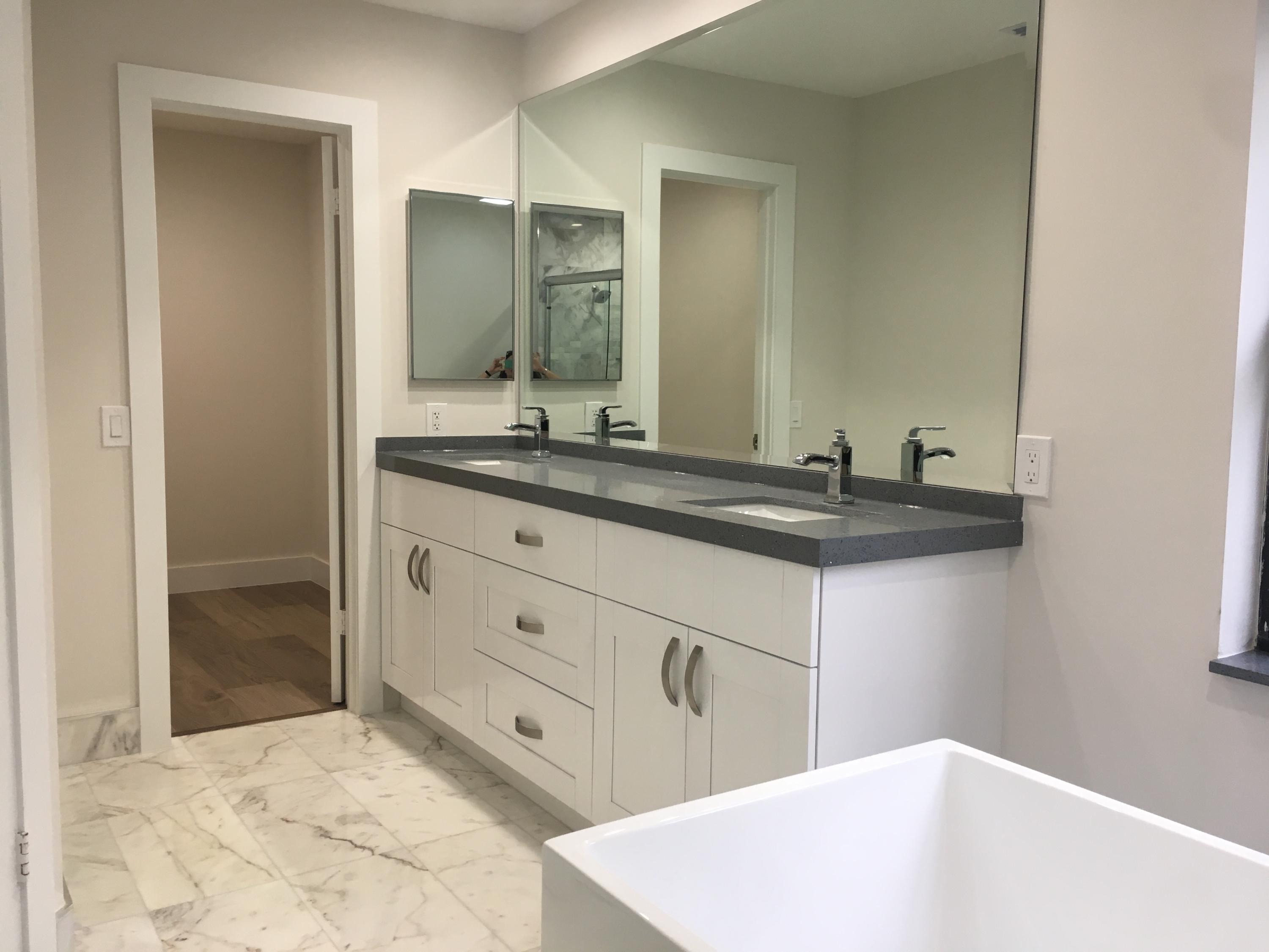 23204 L'Ermitage Circle Boca Raton, FL 33433 - Photo 22 of 49 MASTER BATH