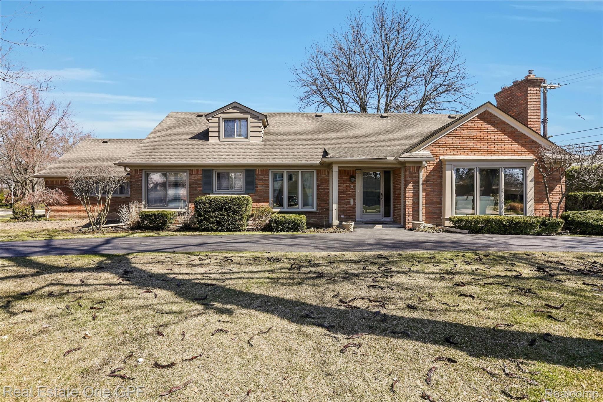 470 Cook Road Grosse Pointe, MI 48236 - Photo 47 of 47 05-470 Cook Rd0034.jpg