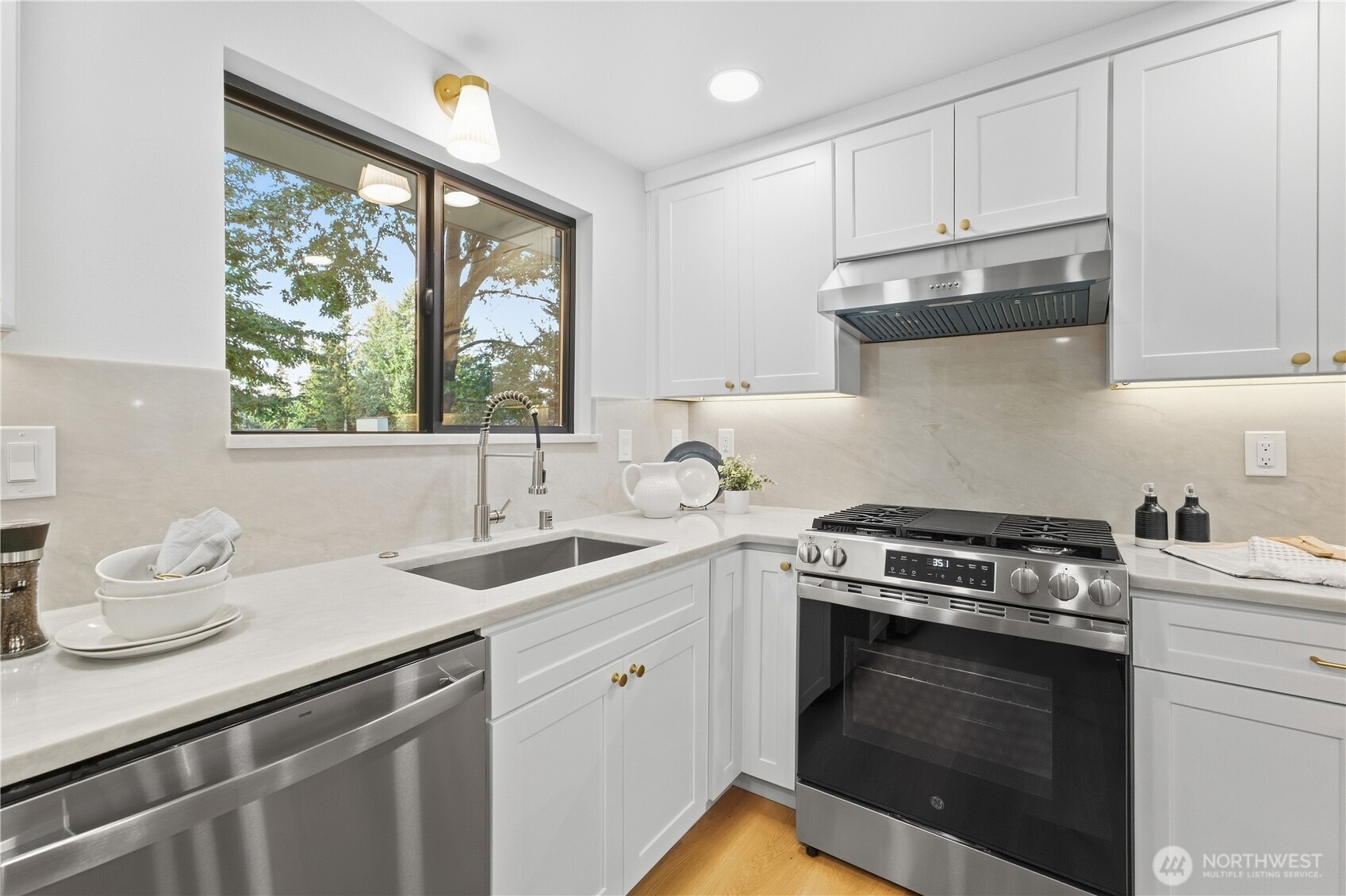 633 221st Street Southwest Bothell, WA 98021 - Photo 15 of 29 Gallery Image 15