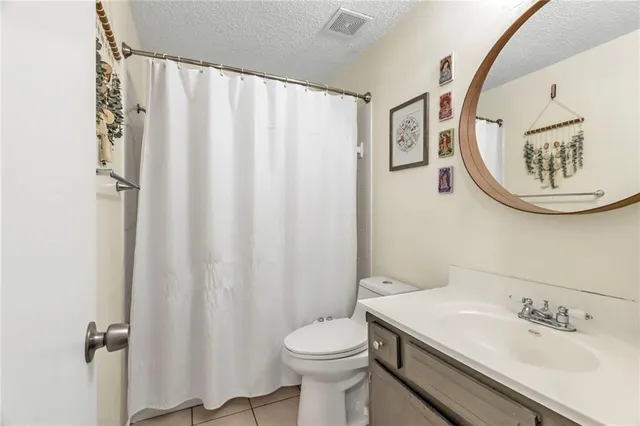 $235,000 | 5016 North Bellaire Avenue, Kansas City, MO 64119