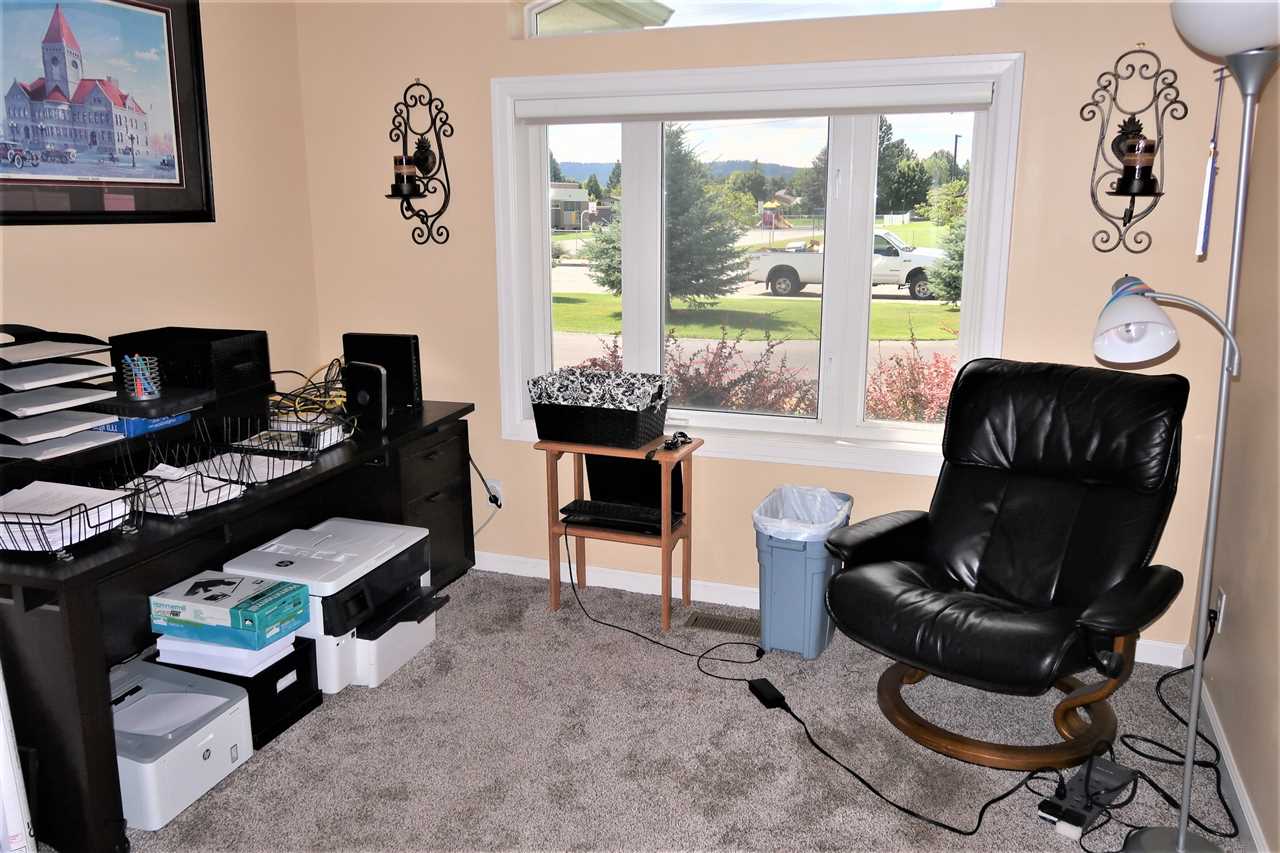 2201 South Adams Road Spokane Valley, WA 99037 - Photo 11 of 20