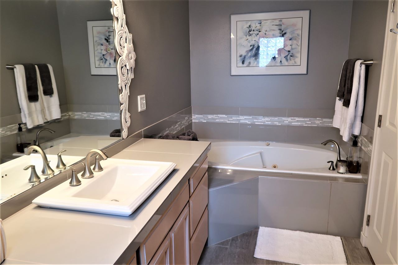 2201 South Adams Road Spokane Valley, WA 99037 - Photo 9 of 20