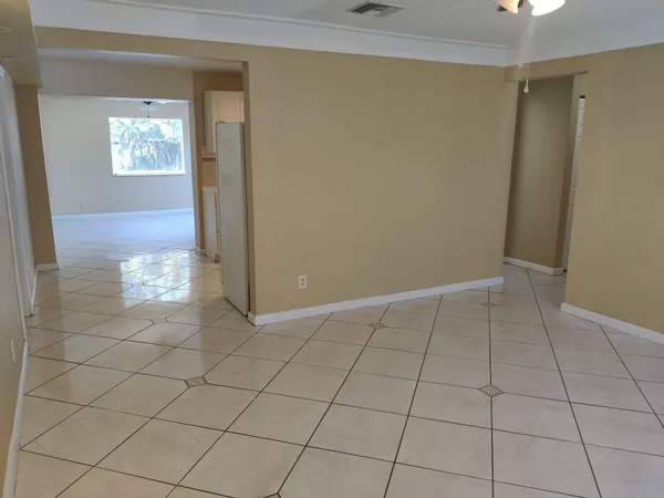 $2,850 | 6251 Southwest 41st Street, Davie, FL 33314