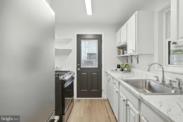 $595,000 | 828 South Highland Street, Arlington, VA 22204