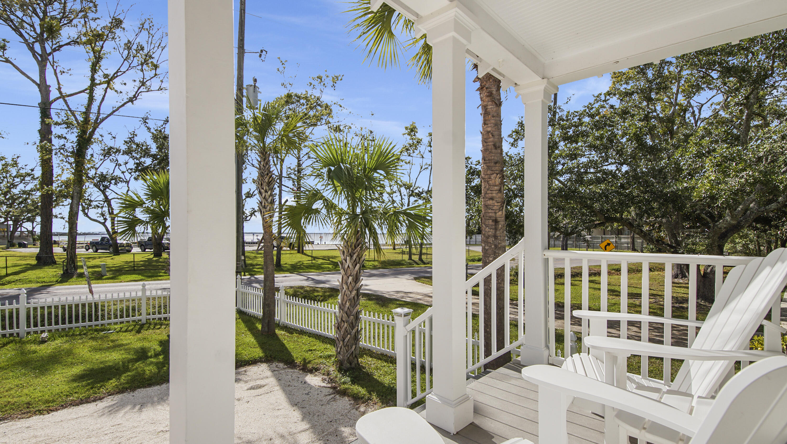 2961 Bay Grove Road Freeport, FL 32439 - Photo 9 of 27 Relax & enjoy