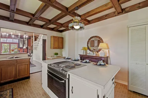 $2,495,000 | 11-12 Highland Street, Meredith, NH 03253
