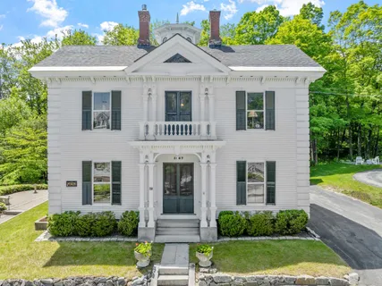 $2,495,000 | 11-12 Highland Street, Meredith, NH 03253