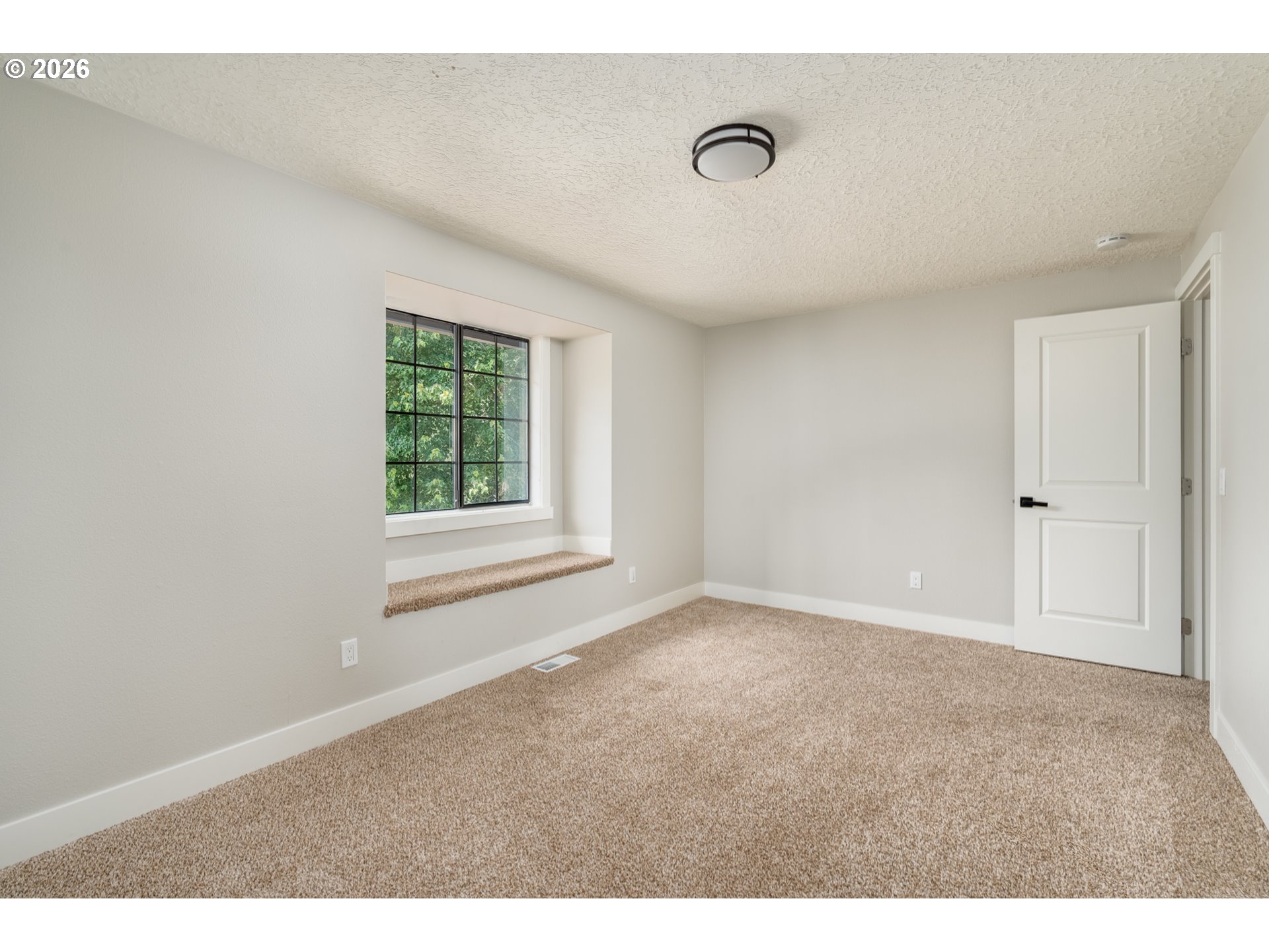 4010 Southwest 13th Court Gresham, OR 97080 - Photo 23 of 33 Bedroom