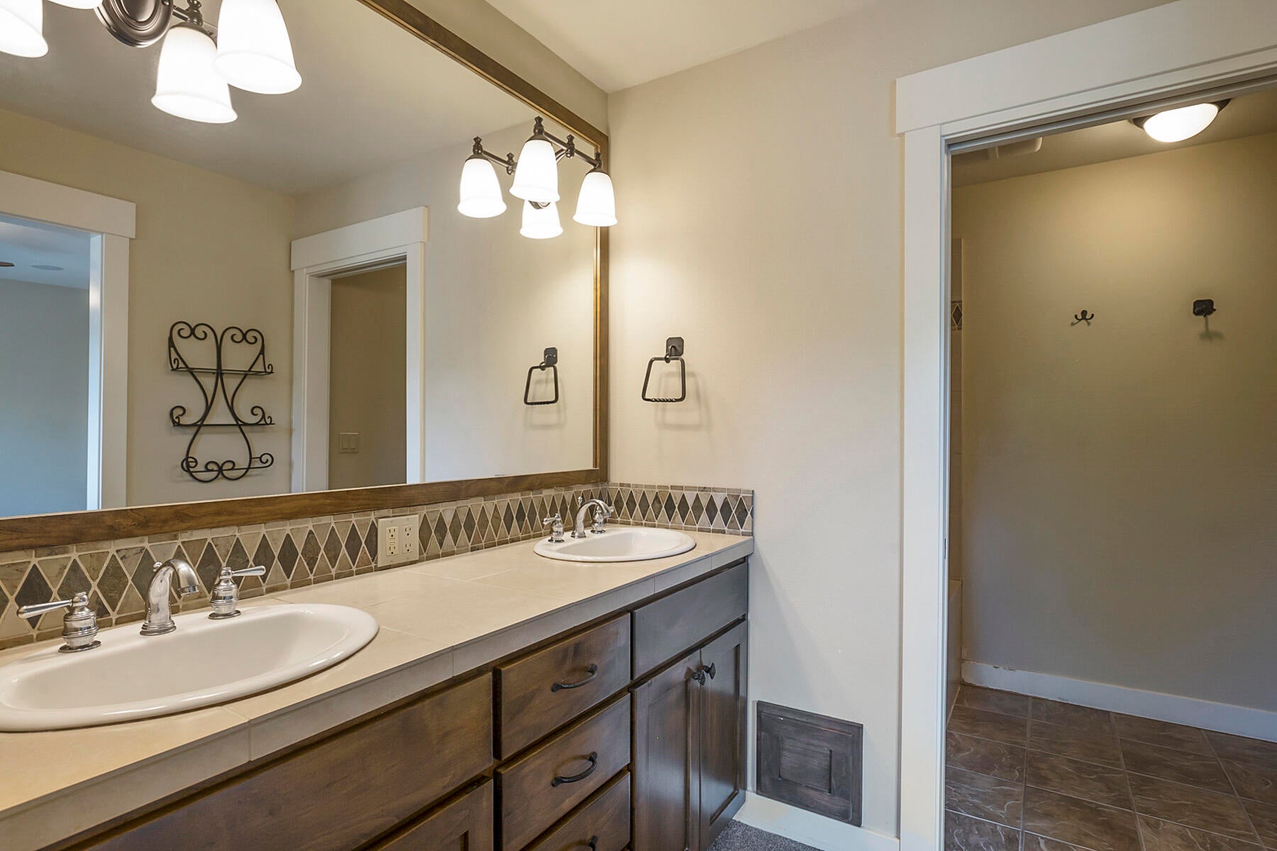 61462 Linton Loop Bend, OR 97702 - Photo 26 of 36 primary en suite vanity