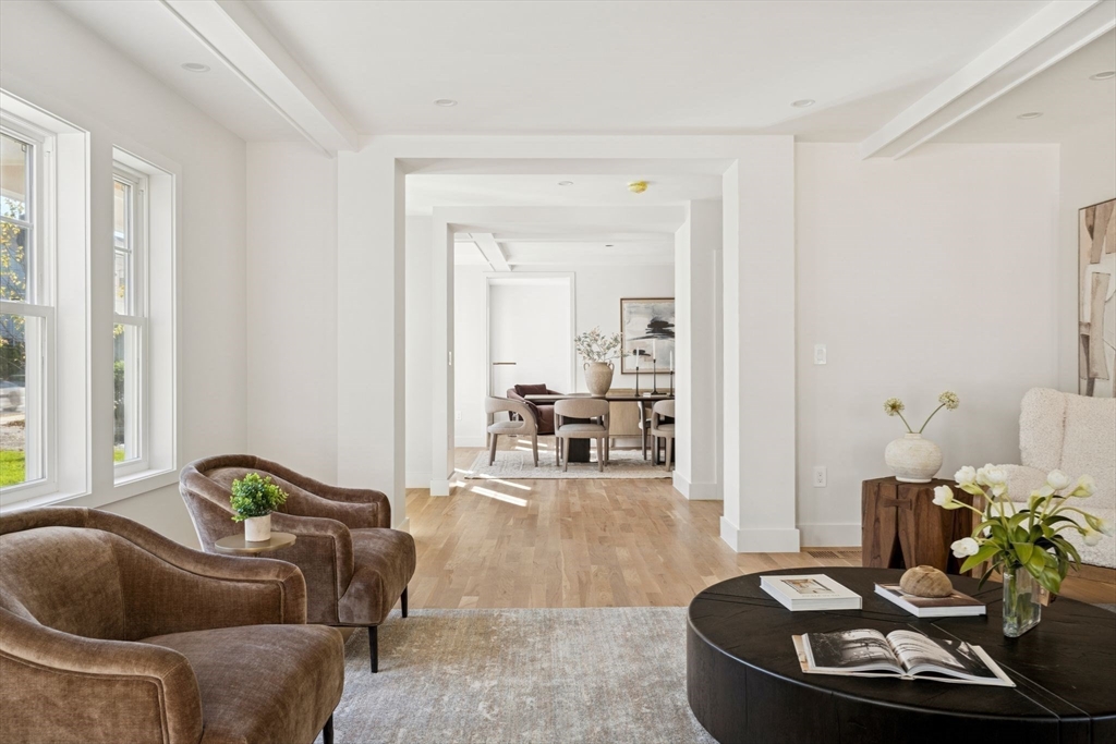 873 Chestnut Street Newton, MA 02468 - Photo 14 of 34