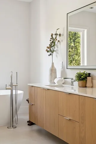 $3,895,000 | 873 Chestnut Street, Newton, MA 02468