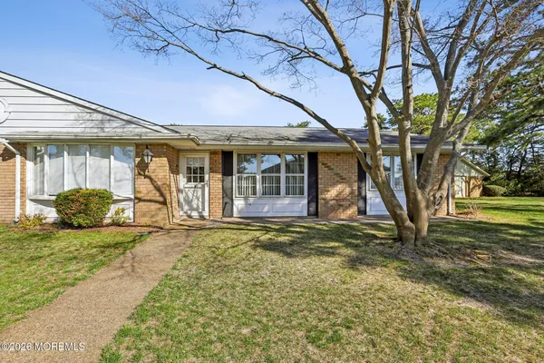 $262,000 | 14 B Cambridge Circle, Manchester Township, NJ 08759