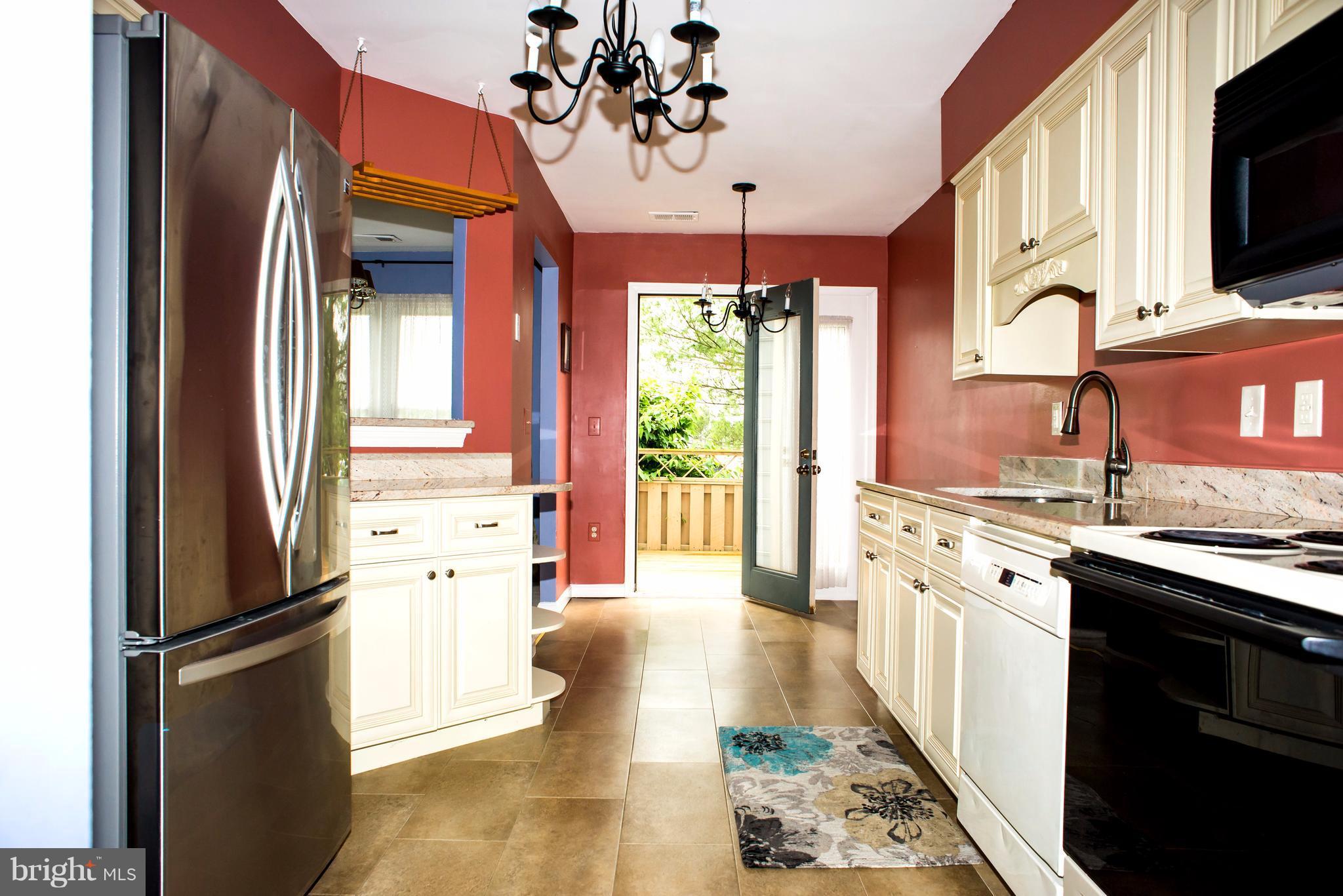 9315 Player Drive, Unit 115 Laurel, MD 20708 - Photo 7 of 22 Kitchen