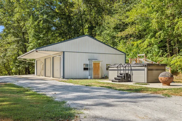 $625,000 | 165 Trin Hill Drive, Dover, TN 37058