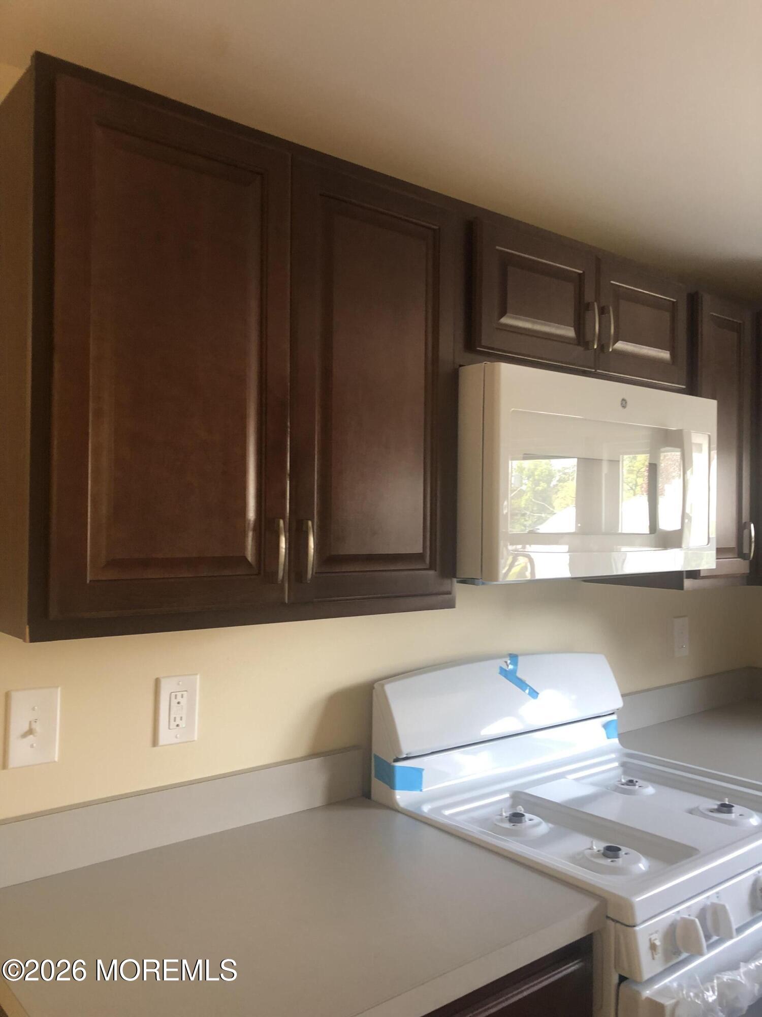 49 Middlesex Road, Unit B Matawan, NJ 07747 - Photo 3 of 15 Middlesex Unit B Kitchen Closeup