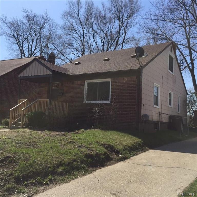 1105 Dover Road Pontiac, MI 48341 - Photo 2 of 12