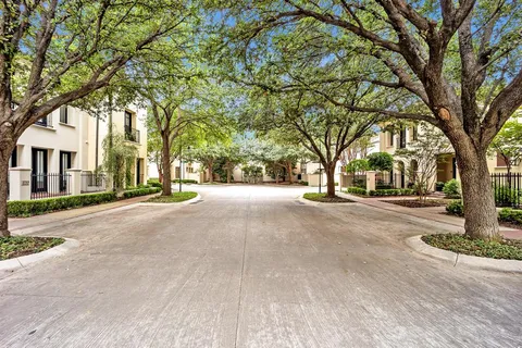 $999,734 | 2705 Museum Way, Fort Worth, TX 76107